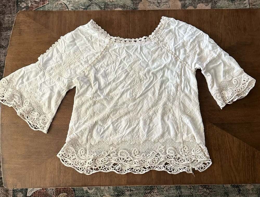 Spiaggia Dolce White Embroidered Lace Trim Blouse